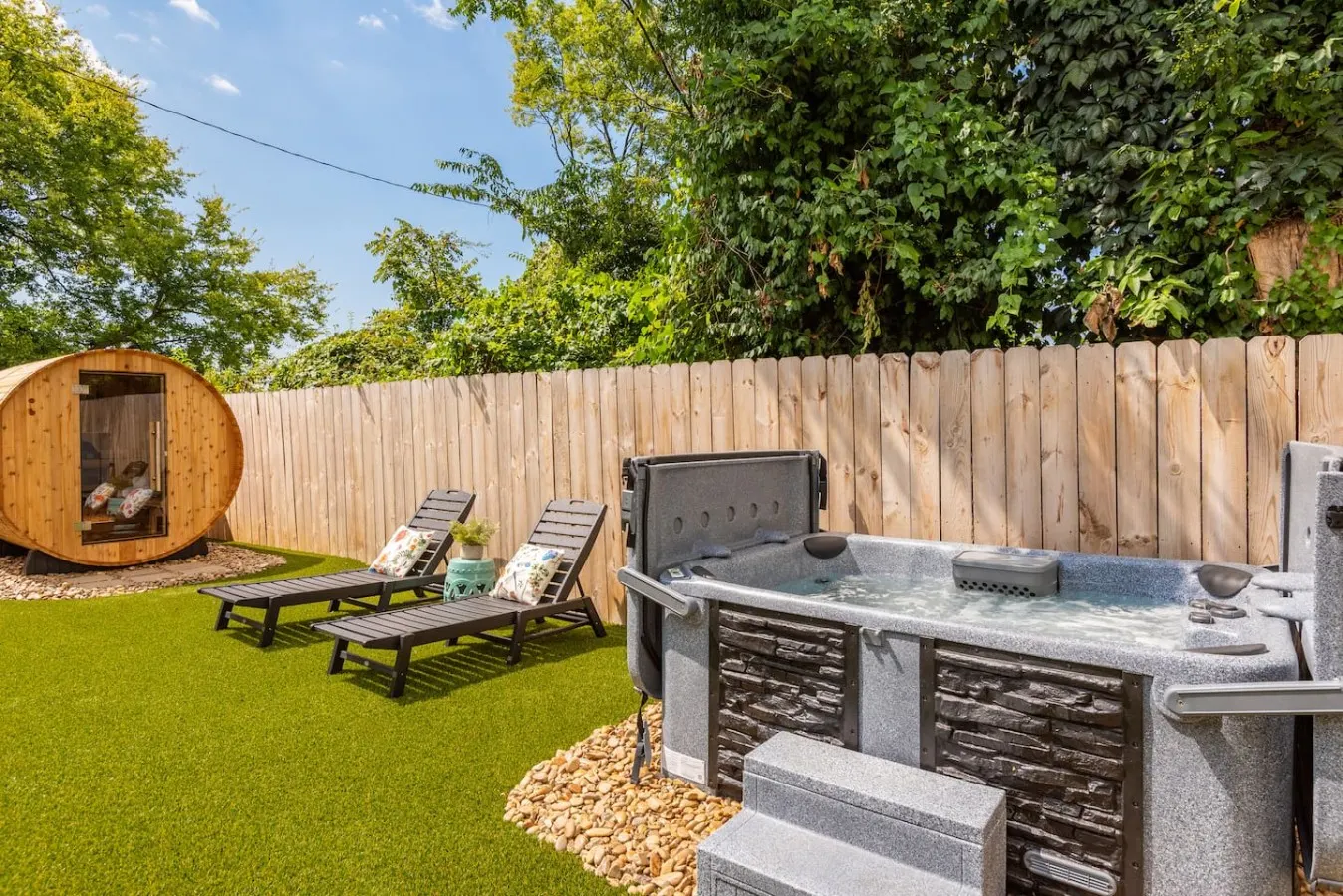 Luxury Cowboy Chic Private Spa & Hot Tub Oasis 4