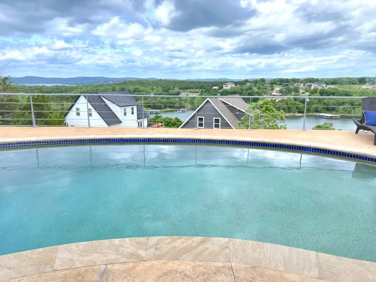Lakeview! Private Pool, Grill, Game Room, Porch! 12