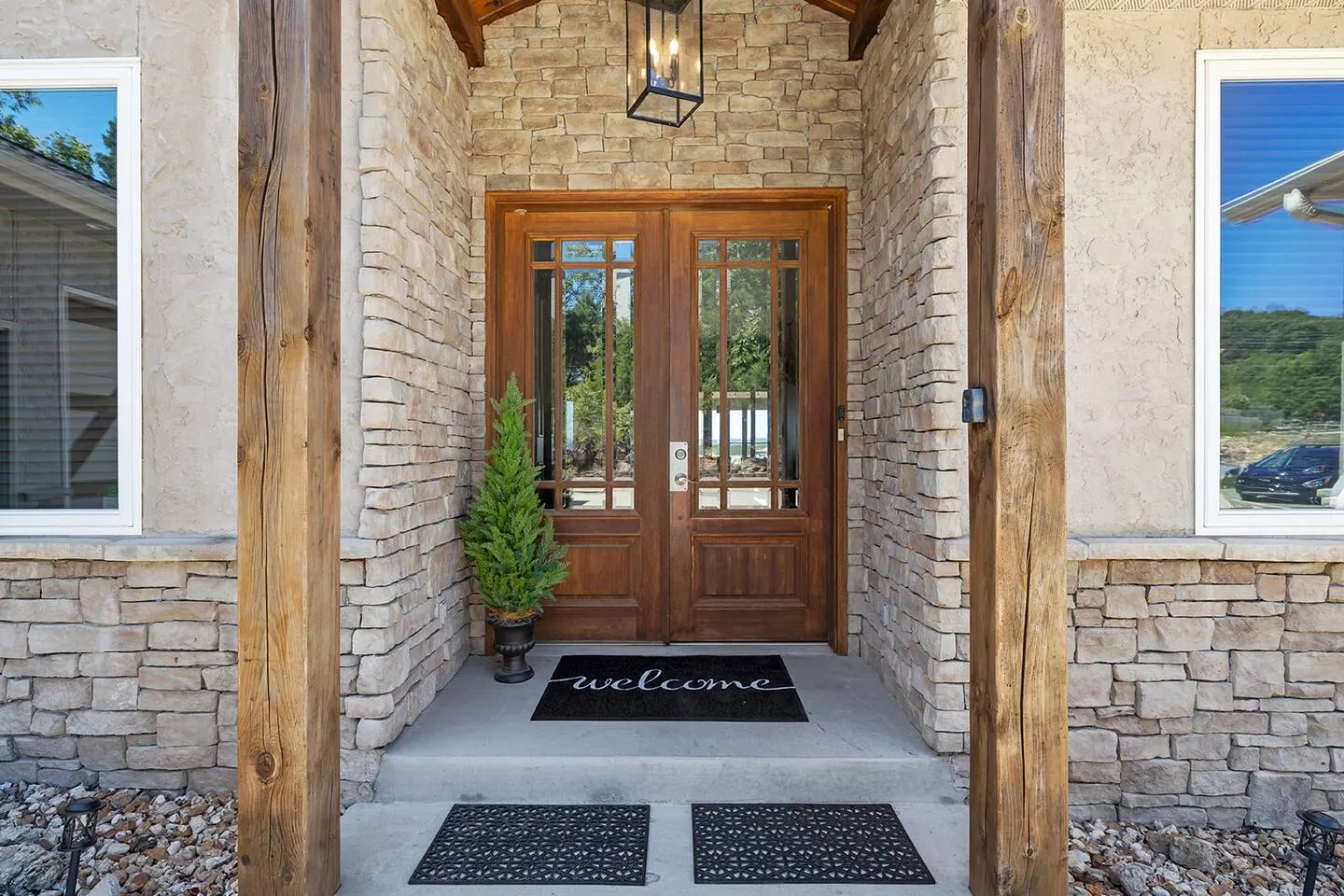 Lakeview! Private Pool, Grill, Game Room, Porch! 20