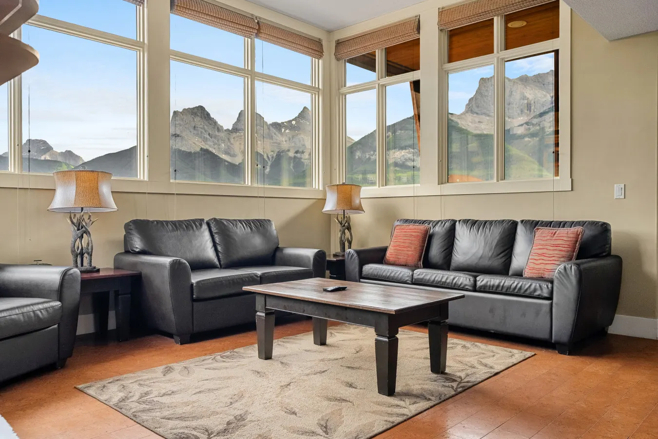 Luxury 2BR Mountain Escape+Spa+Views 2