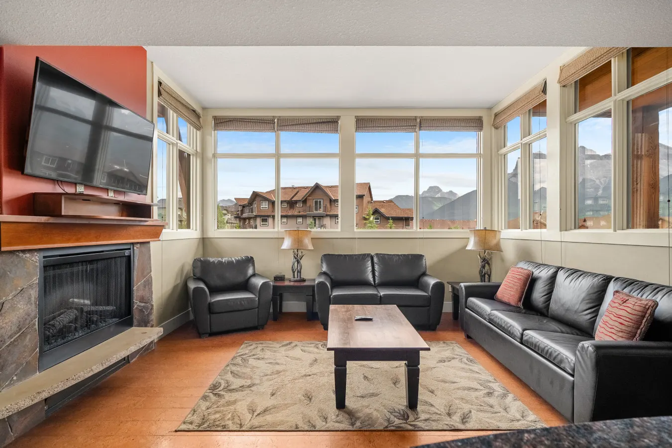 Luxury 2BR Mountain Escape+Spa+Views 10