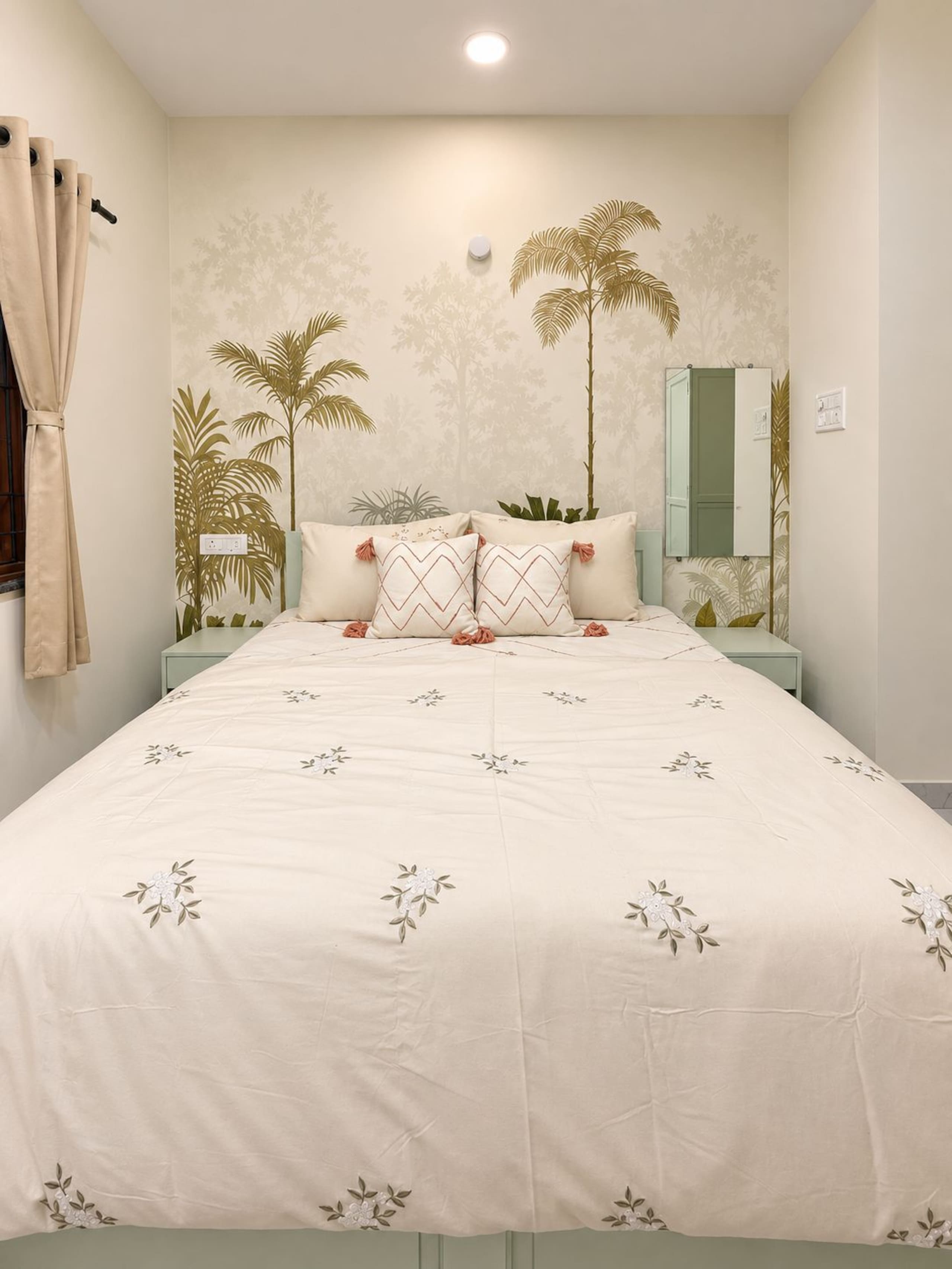 The Santorini – Pool Apt near Candolim Beach, Goa 6