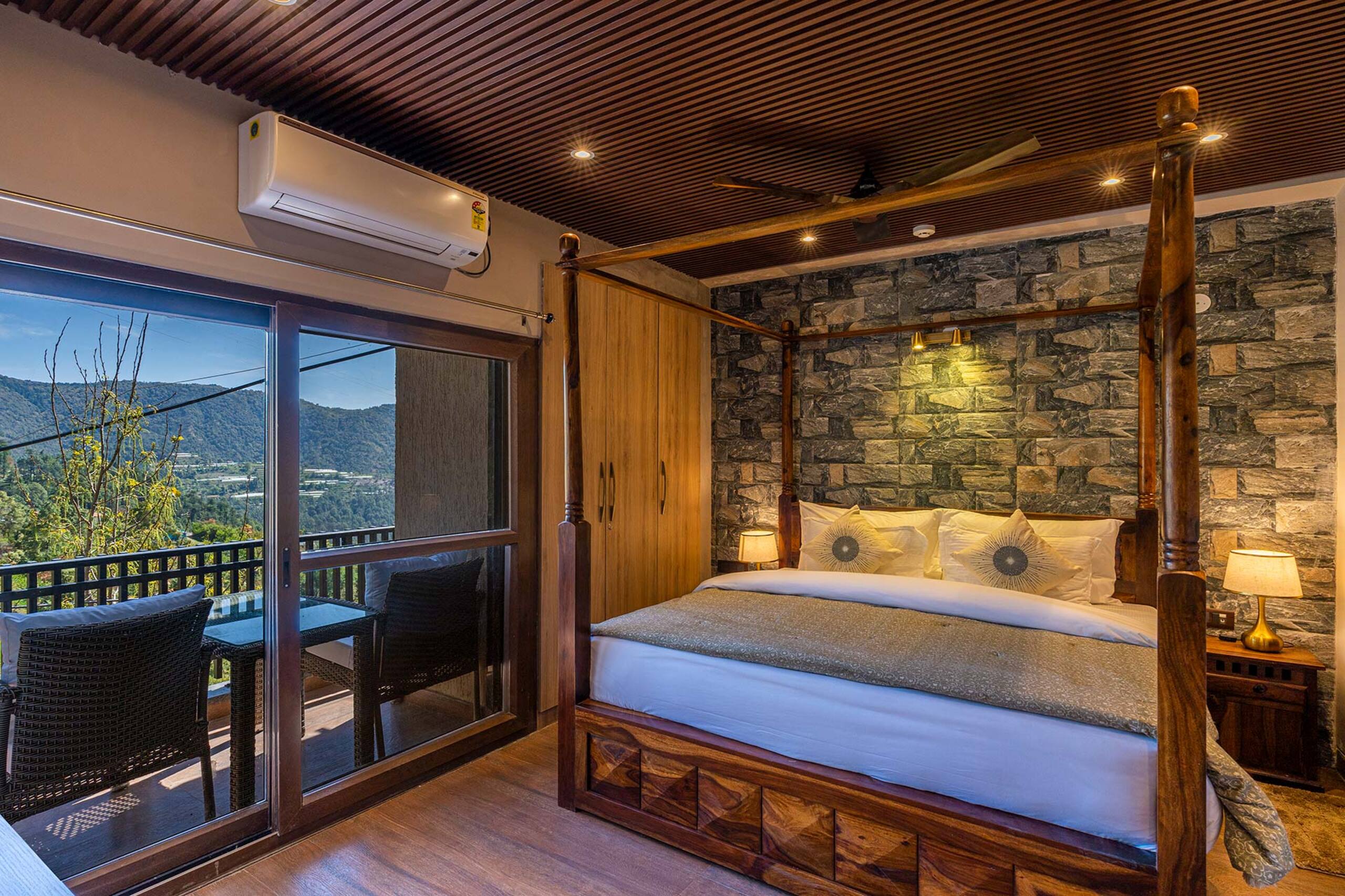 StayVista at Villa AnVira by GTV Estate w/ Bonfire 18