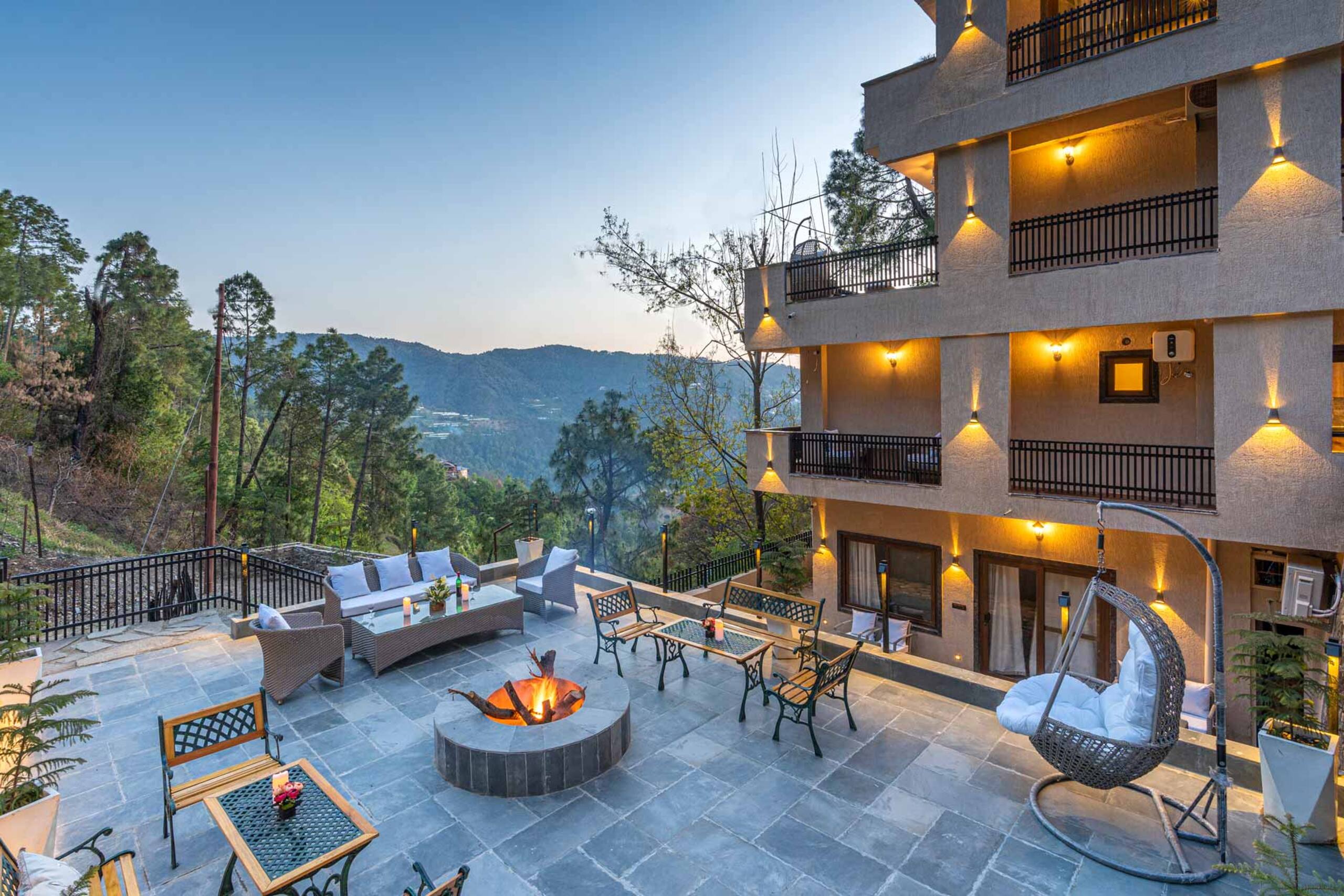 StayVista at Villa AnVira by GTV Estate w/ Bonfire