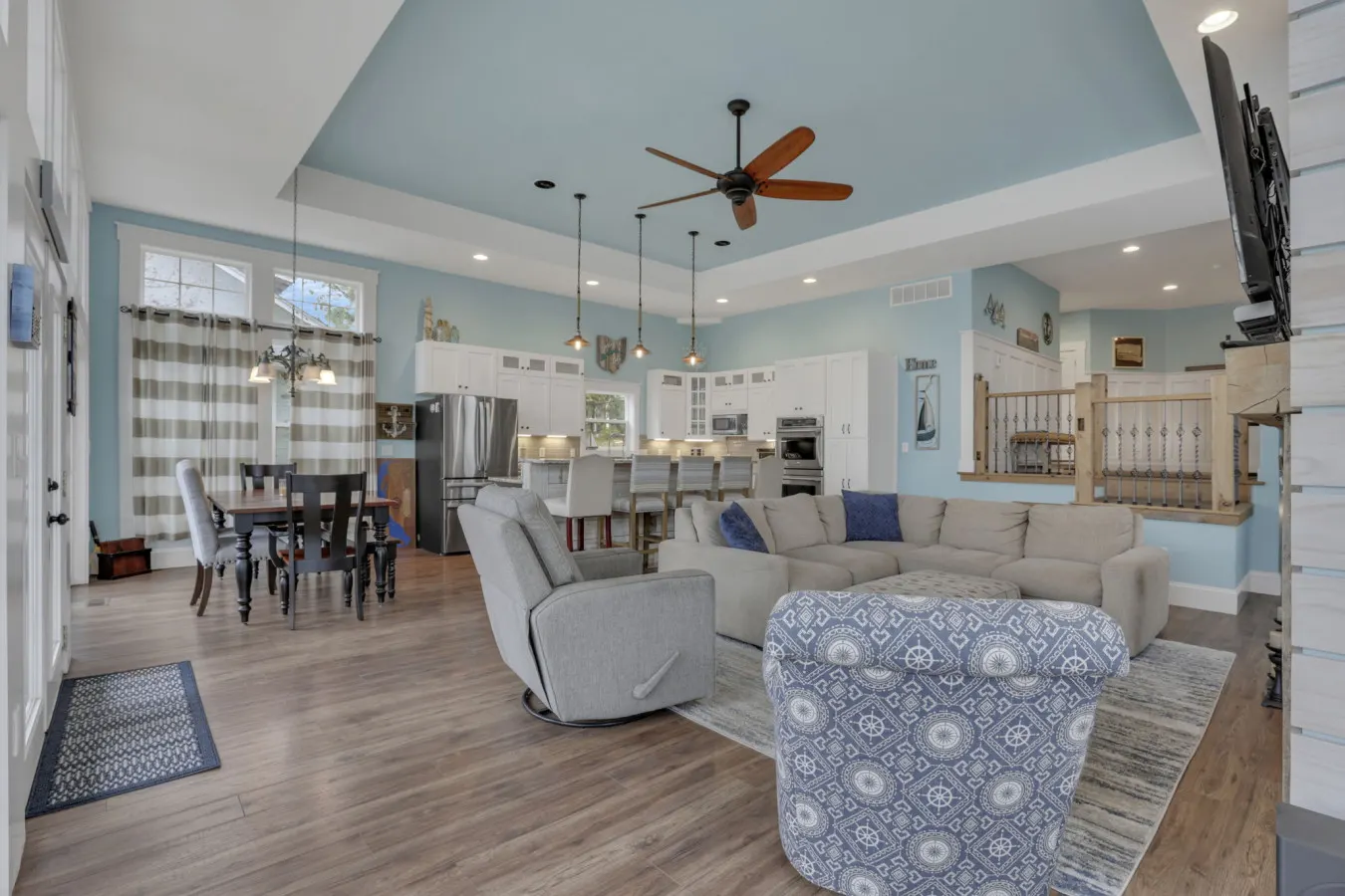 THE Lakehouse 14