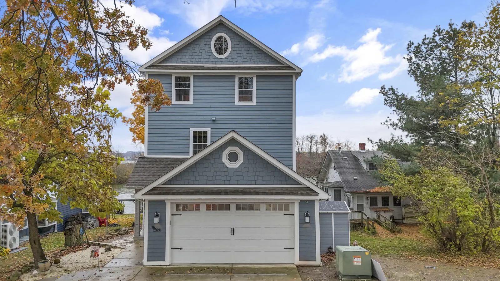 THE Lakehouse 7