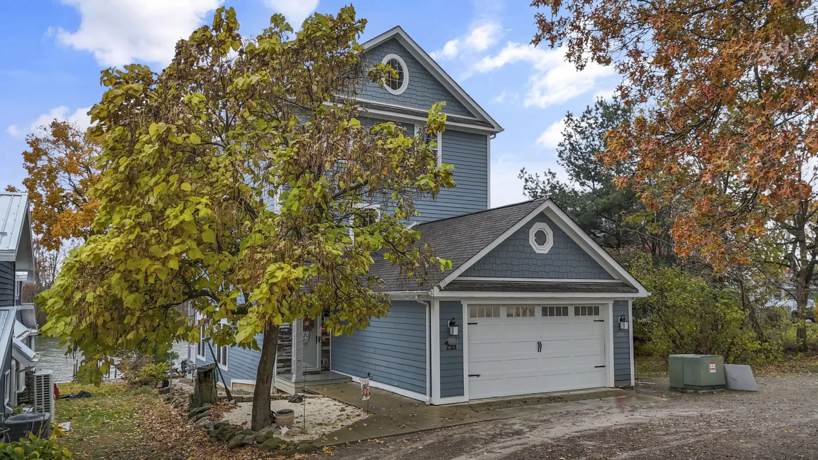 THE Lakehouse 8
