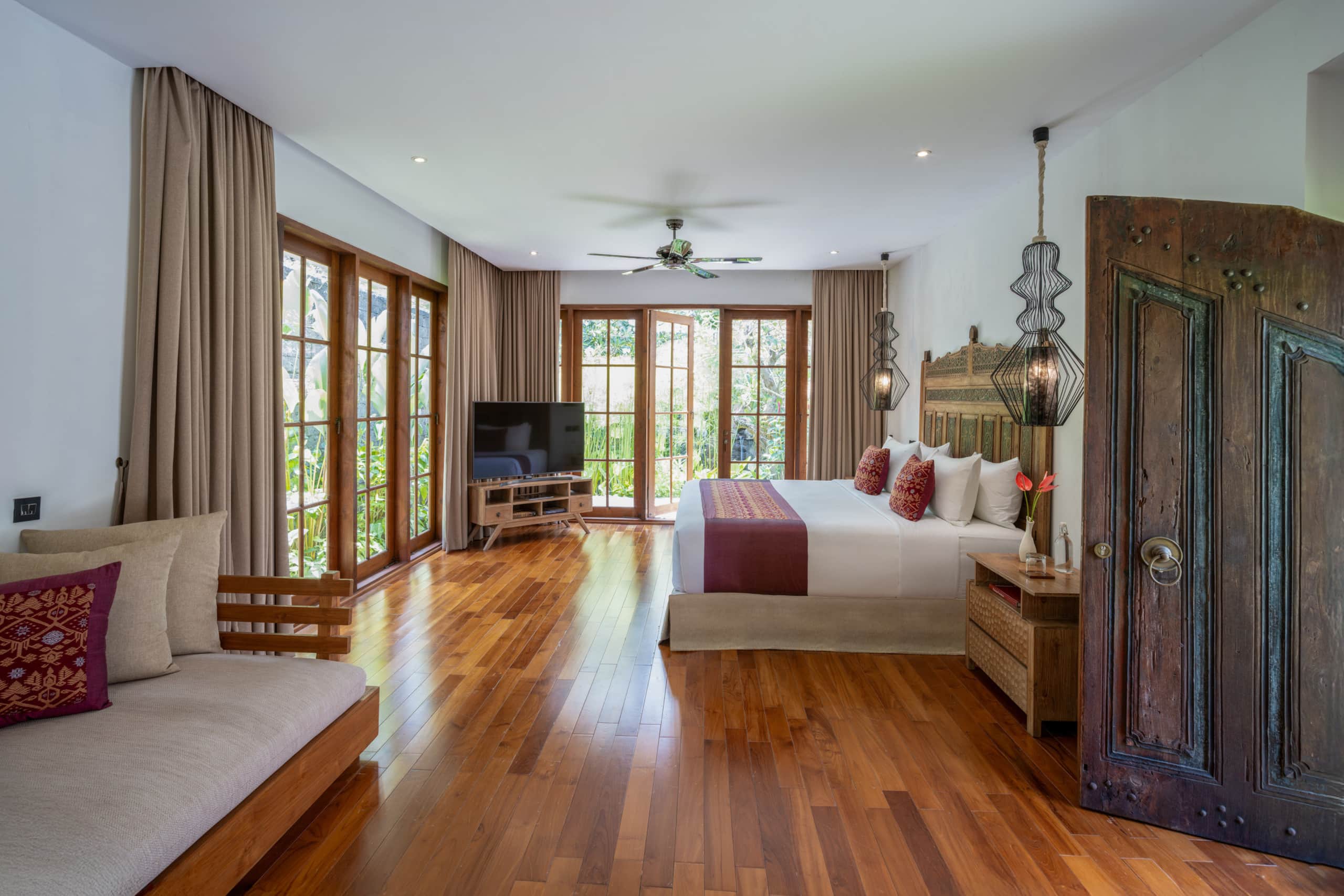 Villa Kapungkur: 5-Bedroom, Pool, Garden Pavilions — photo 3
