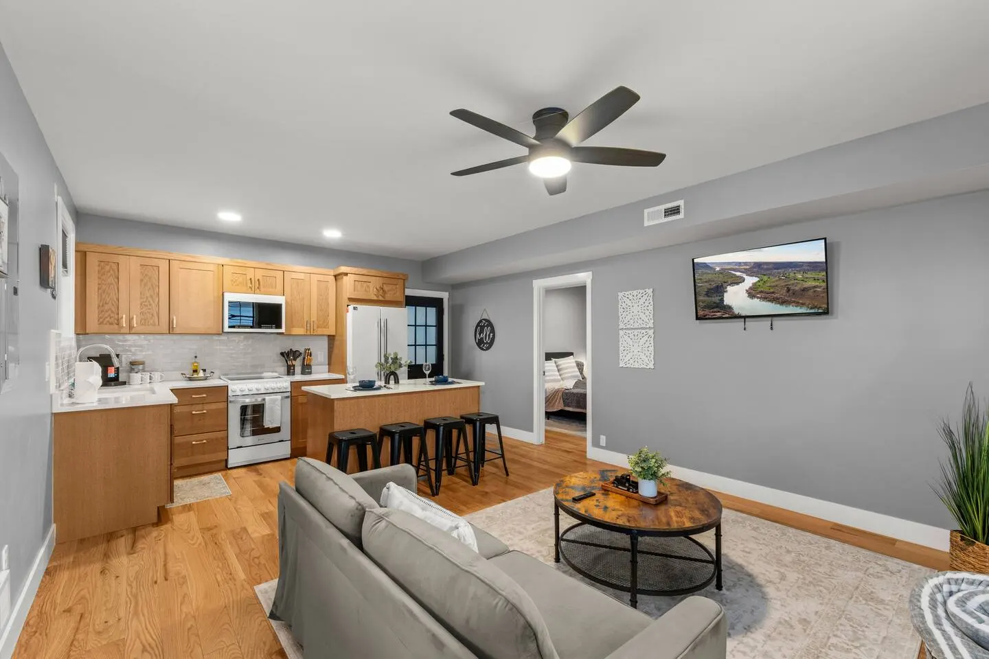 warm creek cottage 20