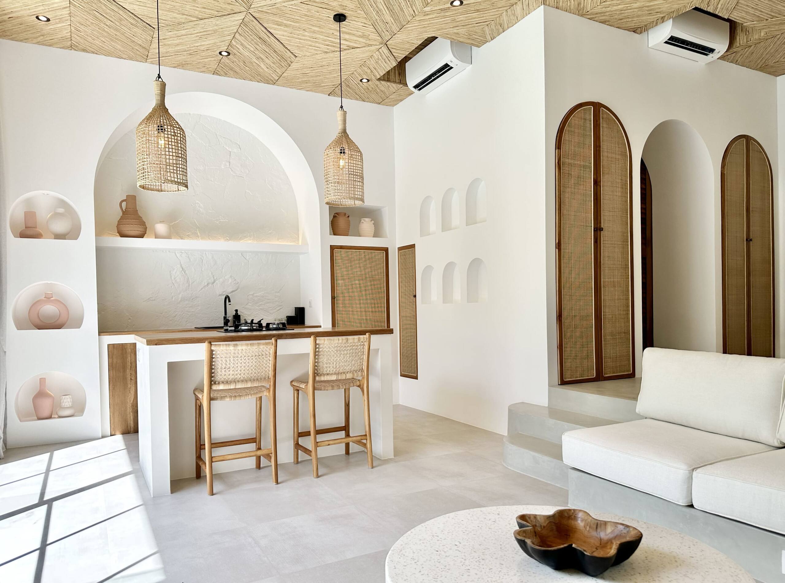 The Young Villas: Luxury One-Bedroom Suite — photo 4