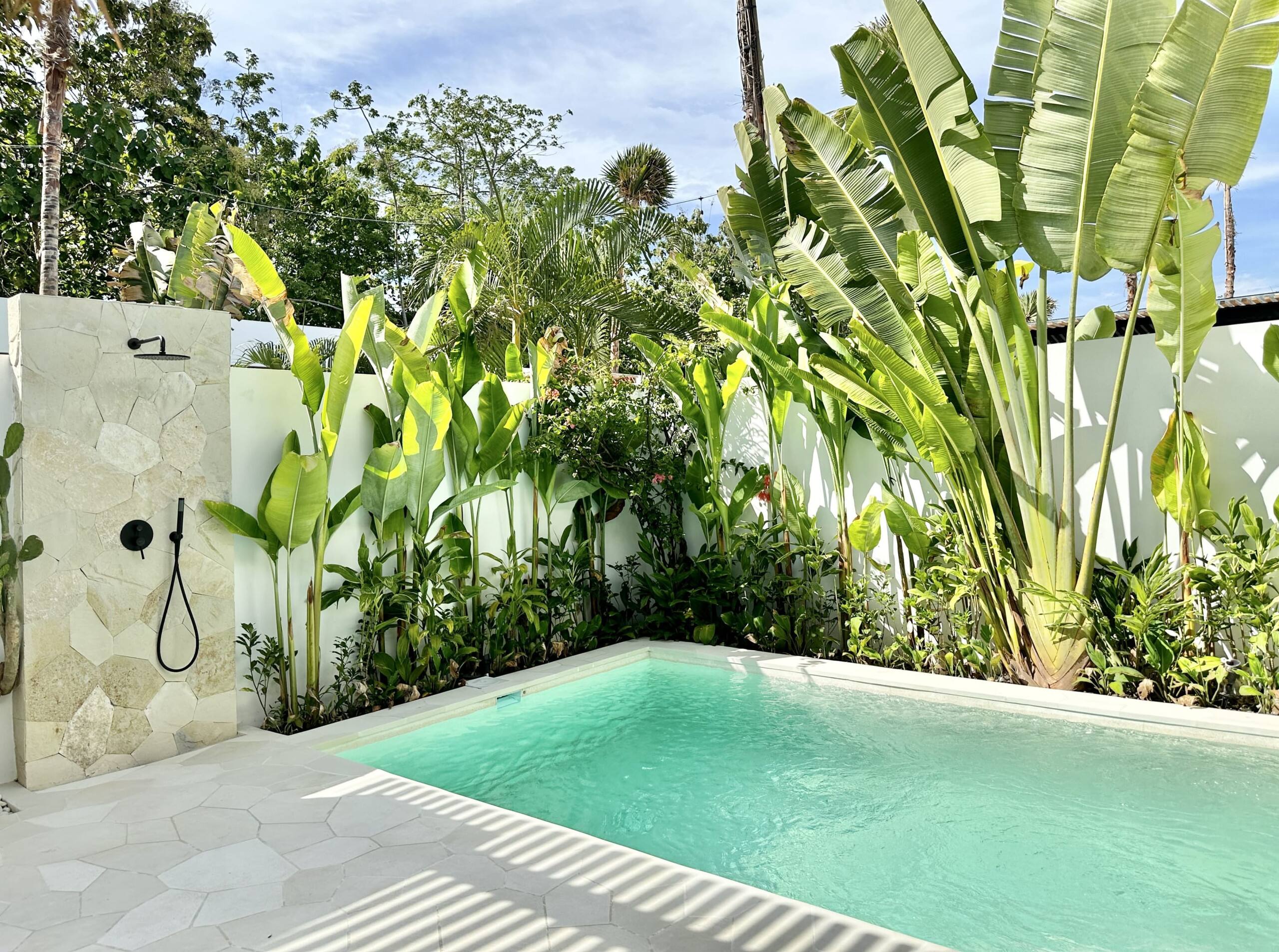The Young Villas: Luxury One-Bedroom Suite — photo 3