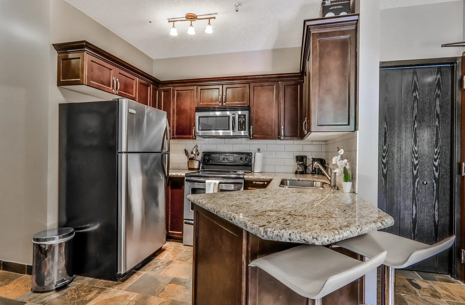 The Mountaineer by InstantSuites Pool & HotTub! 12