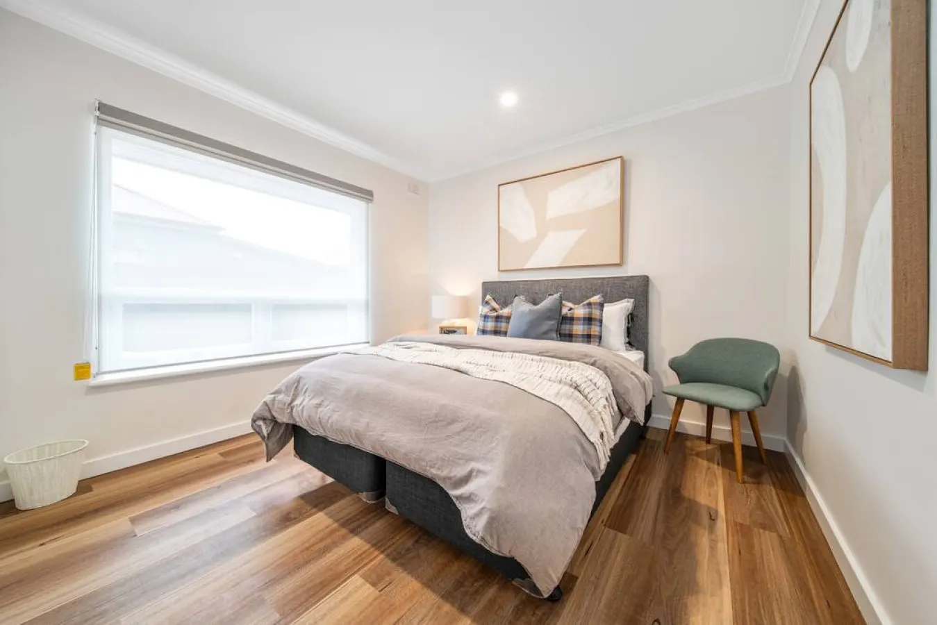 One Tea House—Contemporary Cityside Comfort 15