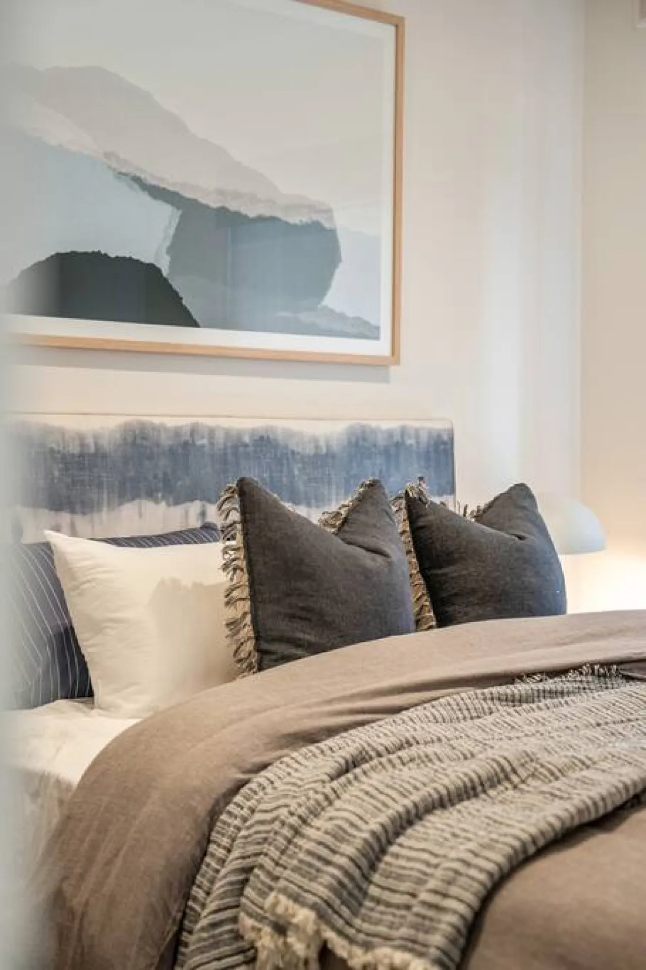 One Tea House—Contemporary Cityside Comfort 19