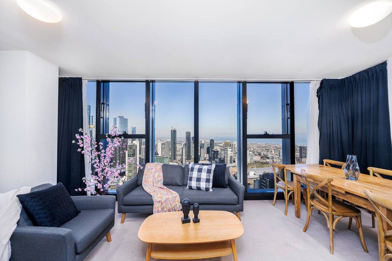 City Meets Ocean - 50th floor premium retreat 3