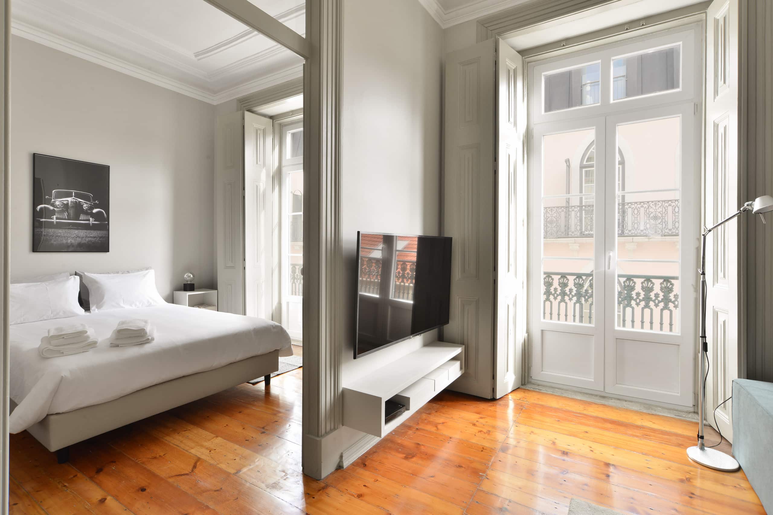 Big Stunning Apt - Best Possible Location - Chiado 13