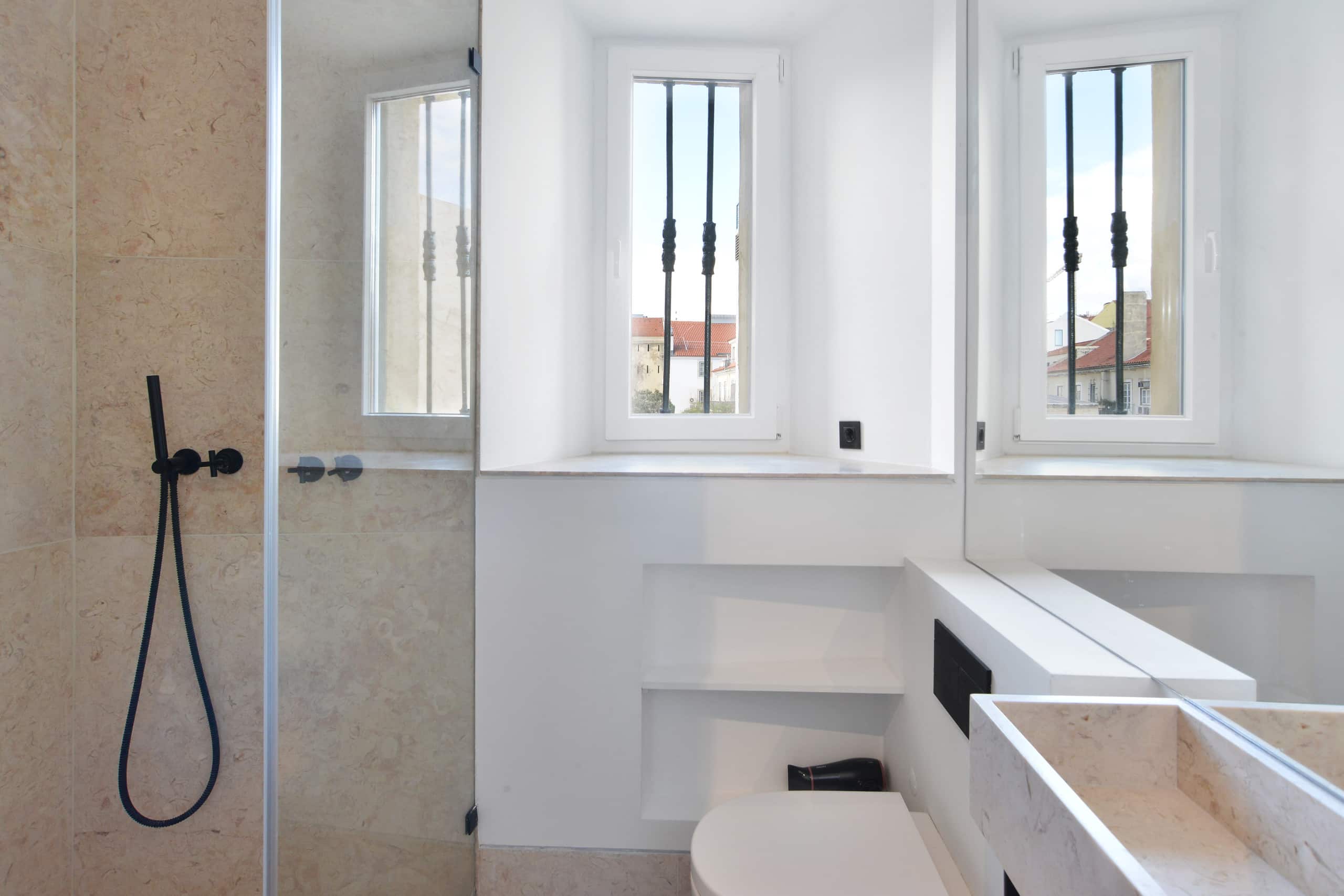 Big Stunning Apt - Best Possible Location - Chiado 19