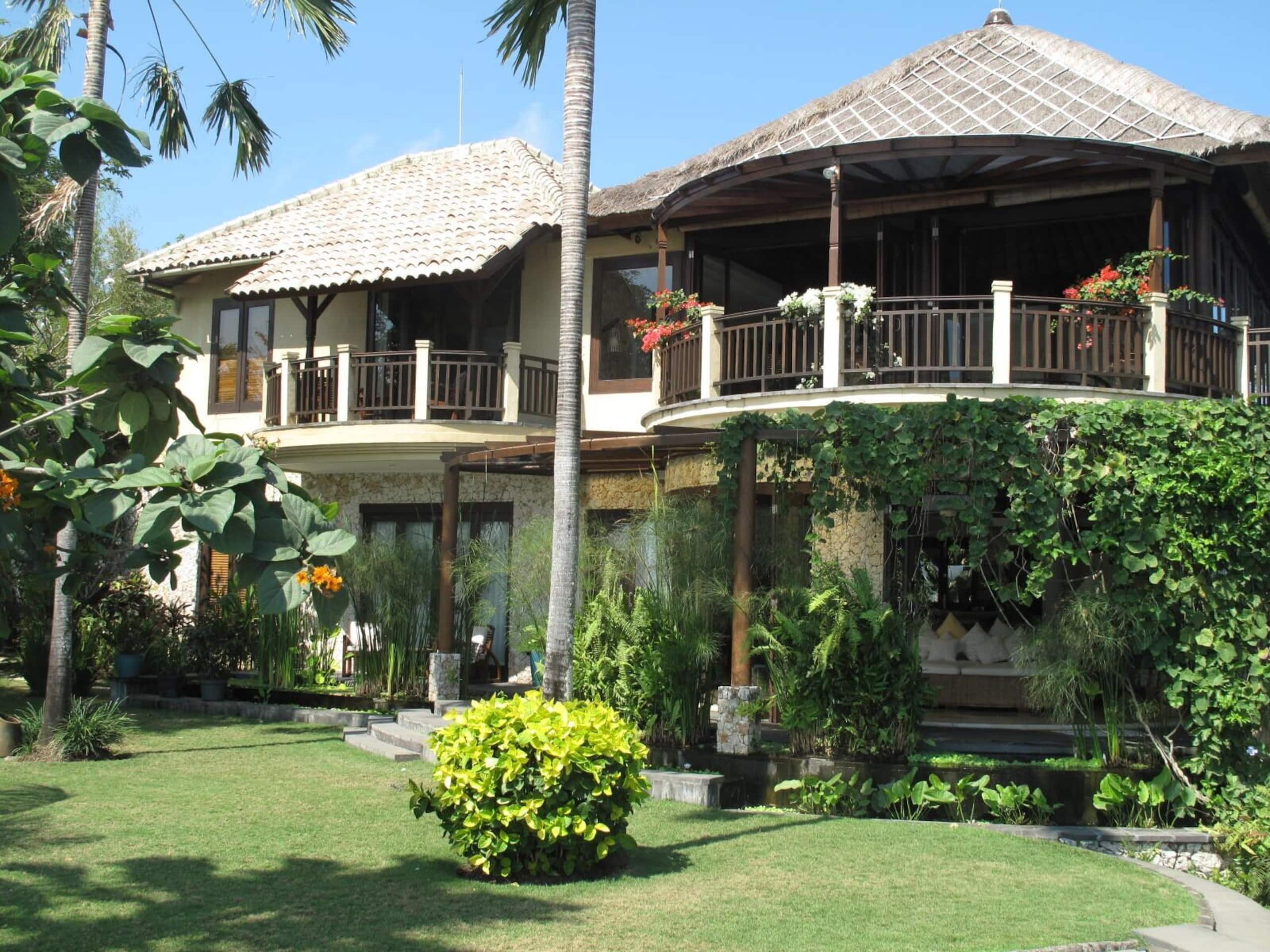 A Stunning Private Estate in Uluwatu, Bali 7