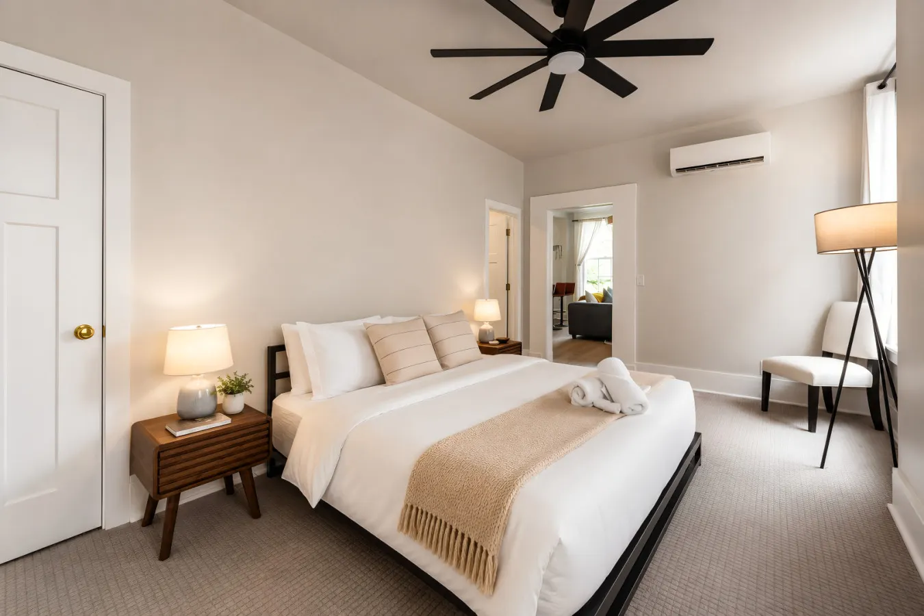 Airy, Elegant 1bd Apartment, Steps from Everything 18