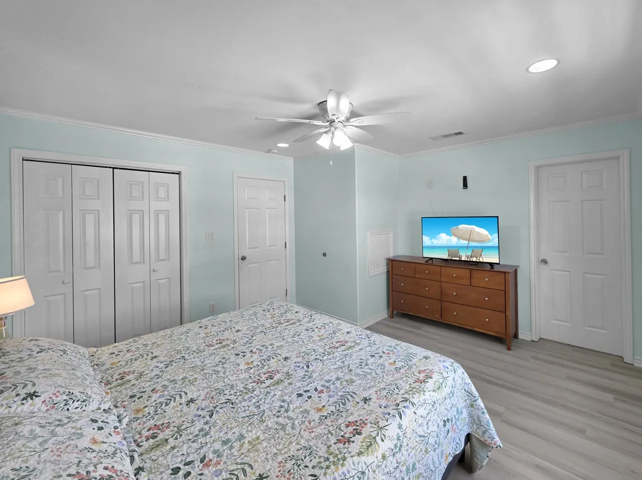 Ibis Isle, Bolivar Peninsula, Sleeps 12, 3 Bedrooms, Fully Fenced Side Yard, Play Set, Gazebo, Walk to Beach, In Town, C 6