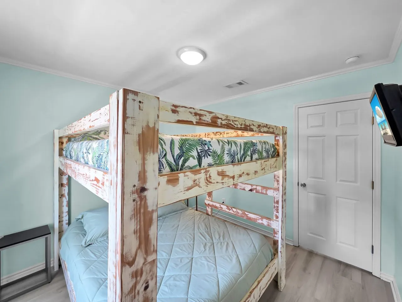Ibis Isle, Bolivar Peninsula, Sleeps 12, 3 Bedrooms, Fully Fenced Side Yard, Play Set, Gazebo, Walk to Beach, In Town, C 8
