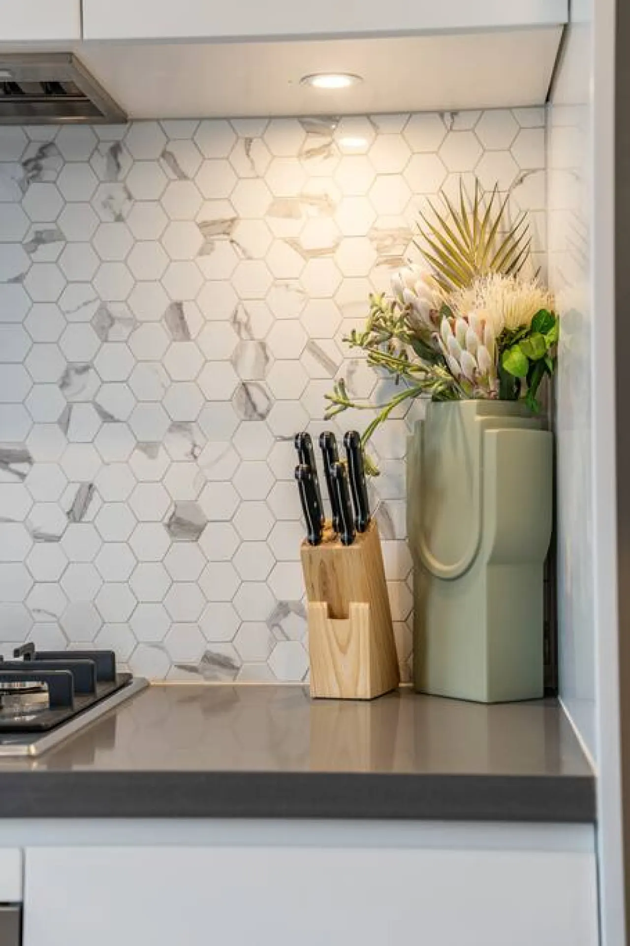 Three Tea House — Relaxed Living in Mile End 12