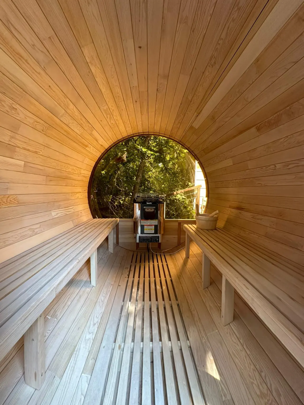 Wellness Retreat, Cold Plunge, Sauna, & Greenbelt — photo 2