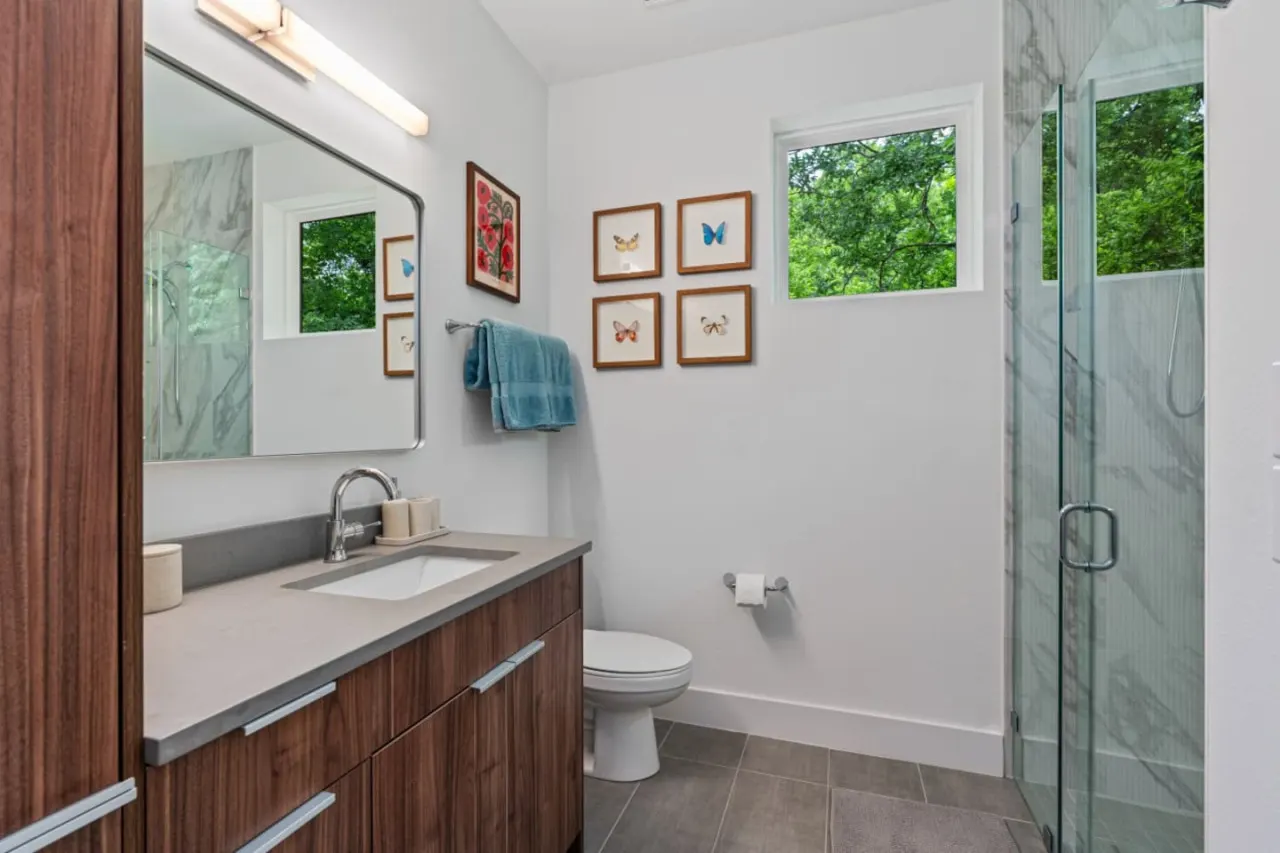 Wellness Retreat, Cold Plunge, Sauna, & Greenbelt 17
