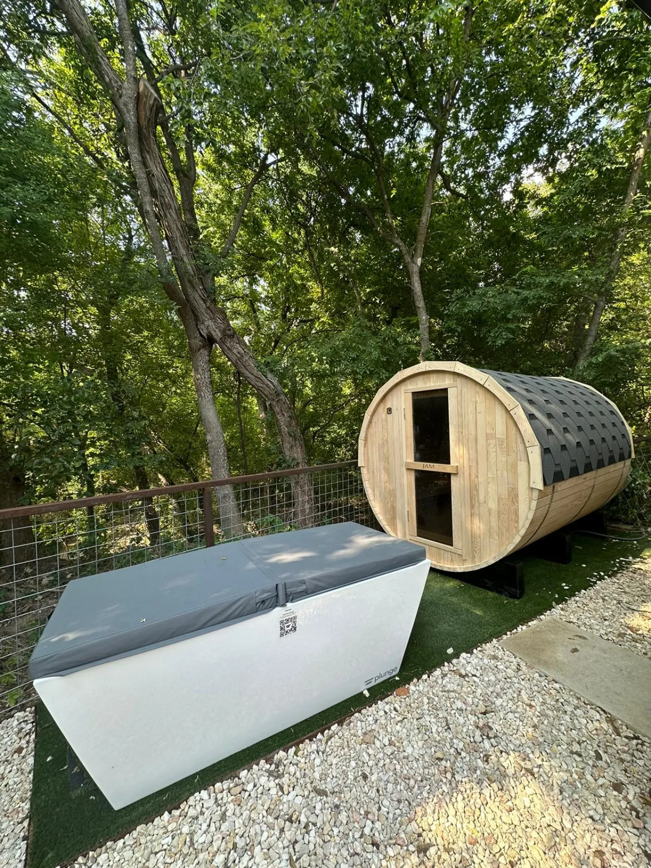 Wellness Retreat, Cold Plunge, Sauna, & Greenbelt — photo 4