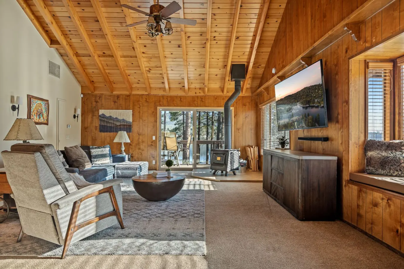 Lakefront Pines w/ Hot Tub, w/ Panoramic Views 18