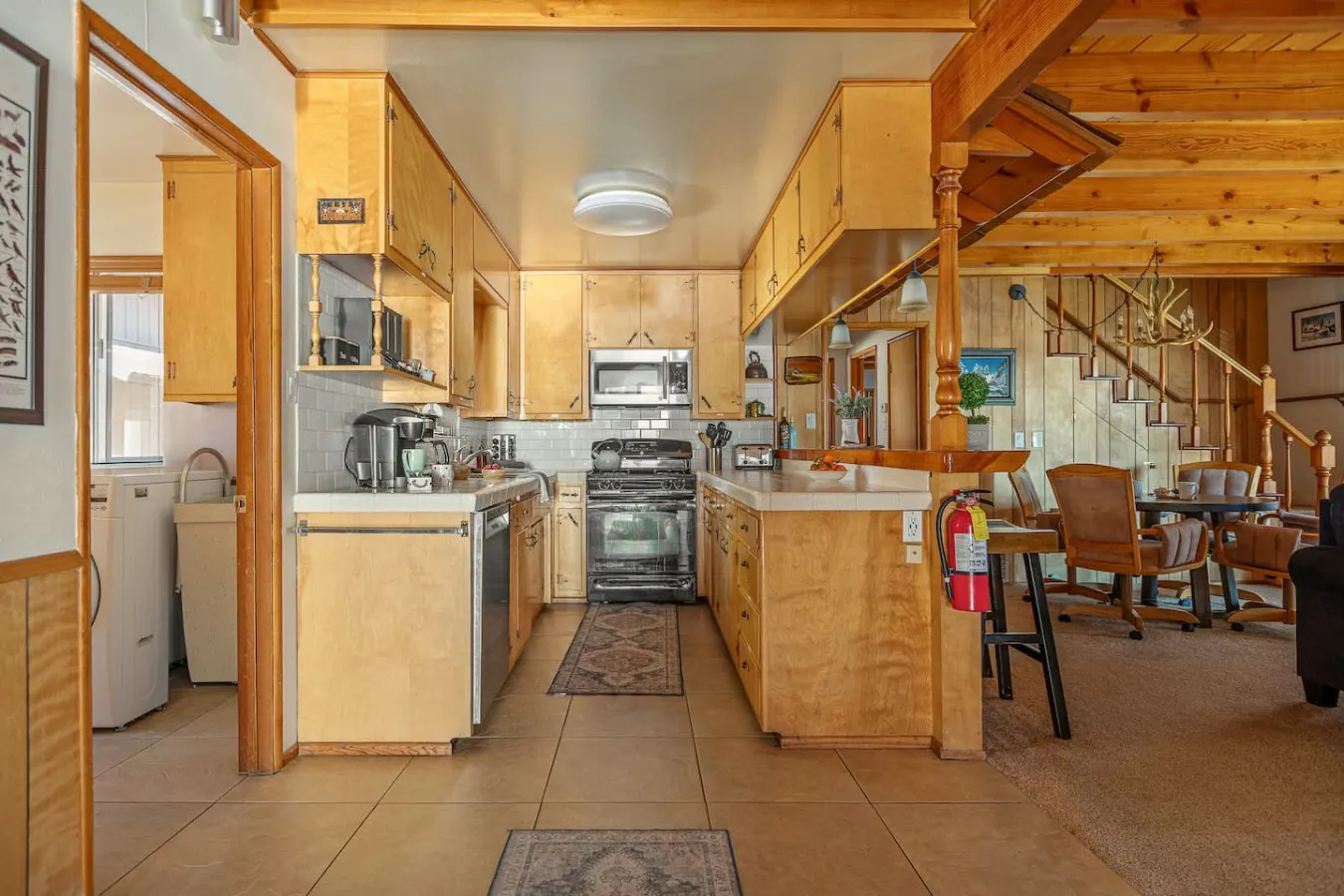Lakefront Pines w/ Hot Tub, w/ Panoramic Views 7