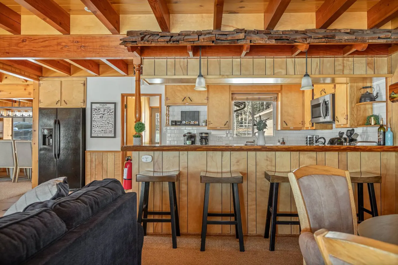 Lakefront Pines w/ Hot Tub, w/ Panoramic Views 8