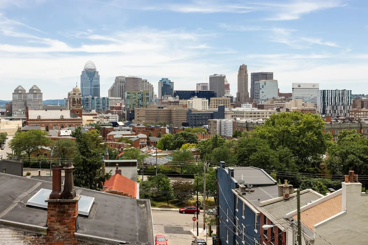 Lux 4BR Townhome City Views Private Balconies 15
