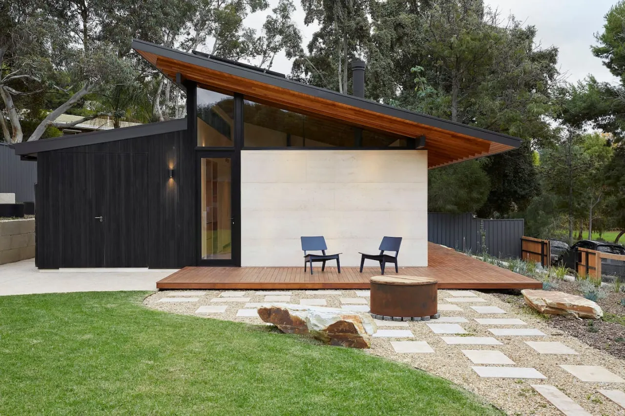 Ukiyo House “The Floating World” 14