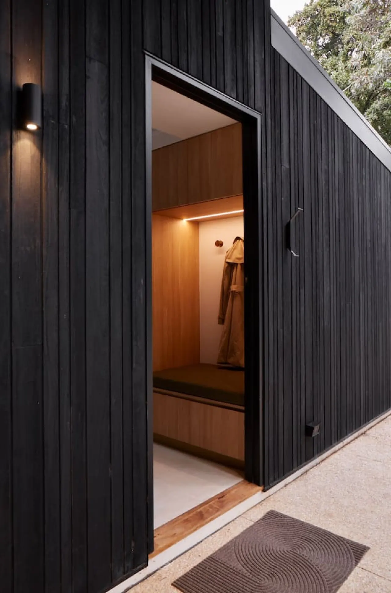 Ukiyo House “The Floating World” 7