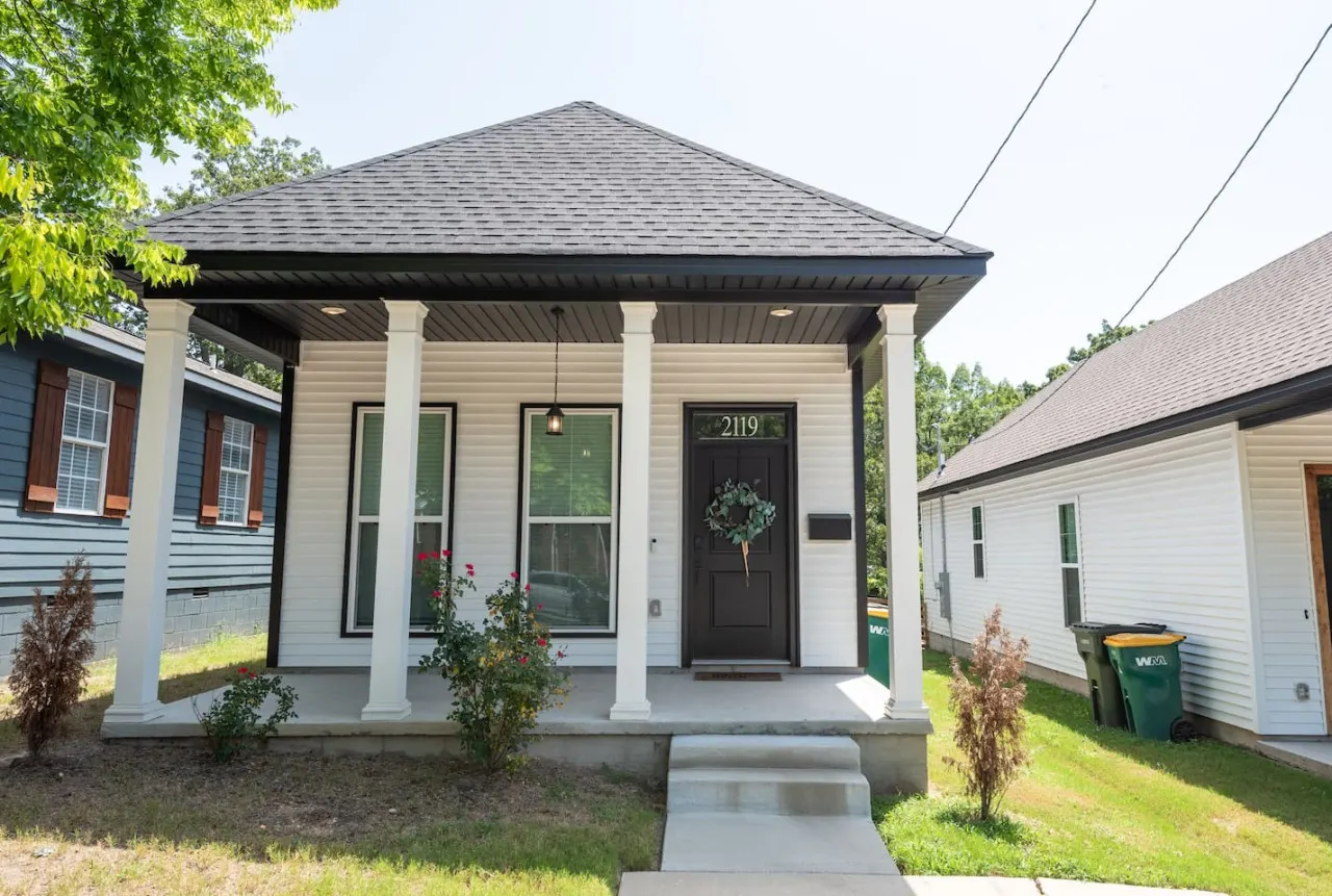 Pettaway Bungalow 8