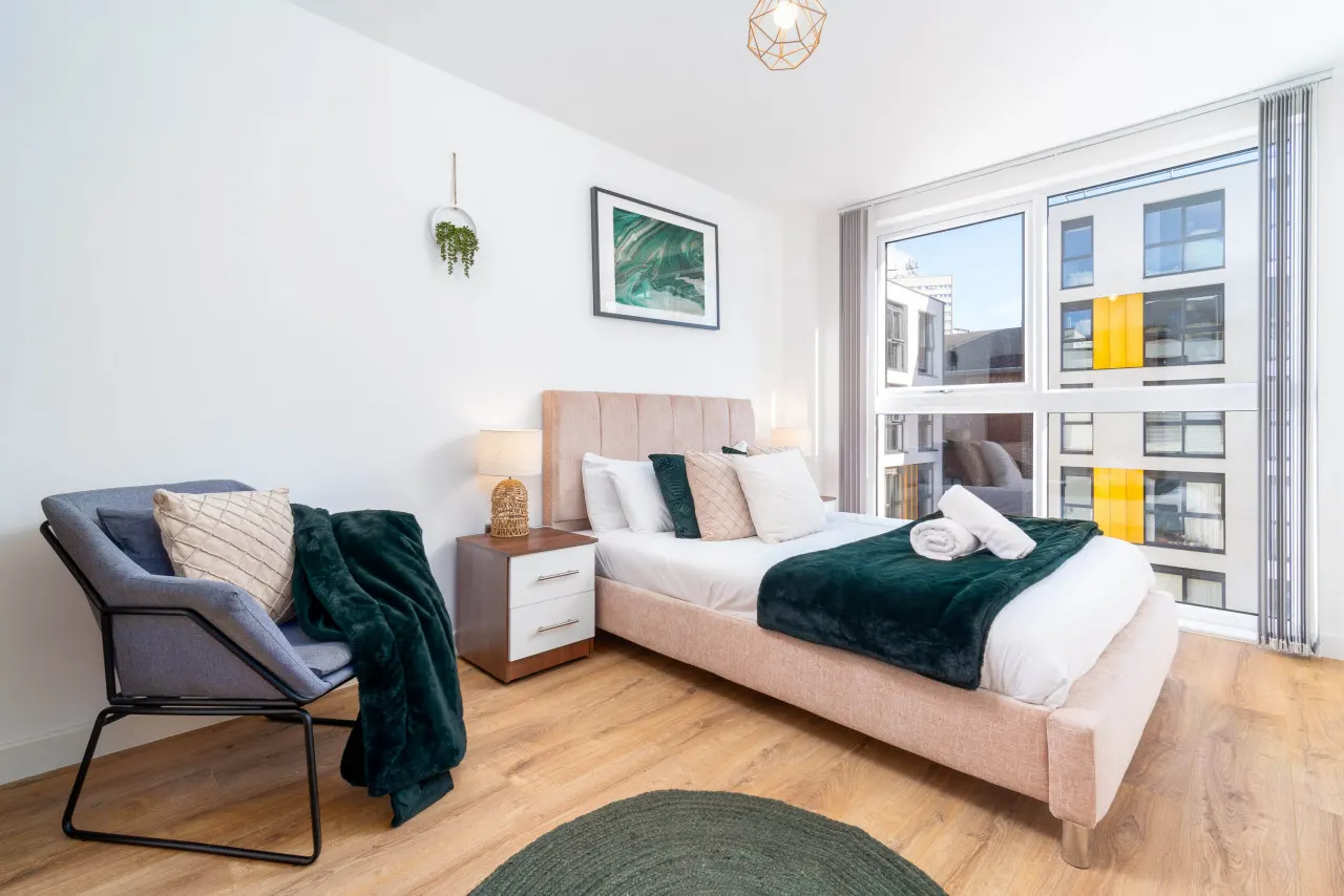 Two Bedroom City Centre Apartment - JQ - Fast WiFi - Netflix