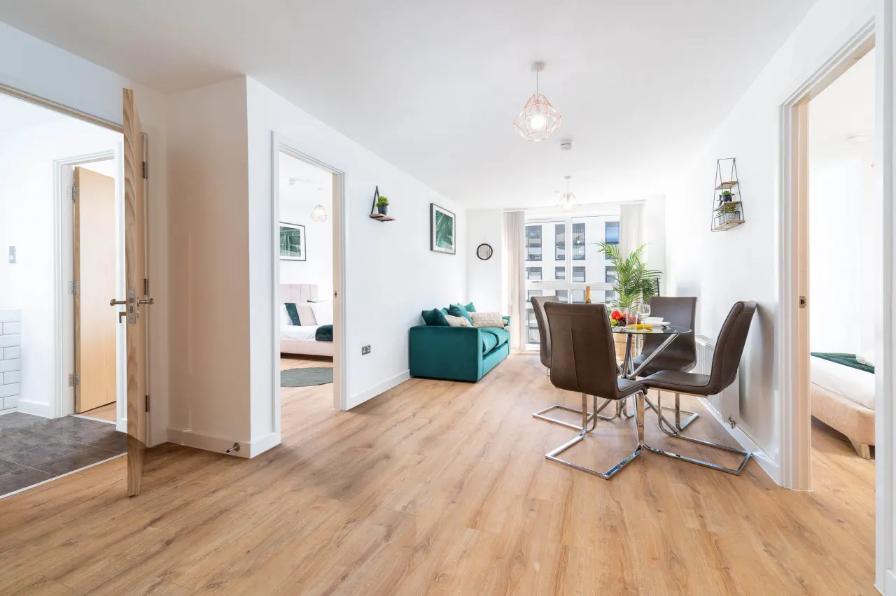 Two Bedroom City Centre Apartment - JQ - Fast WiFi - Netflix 15
