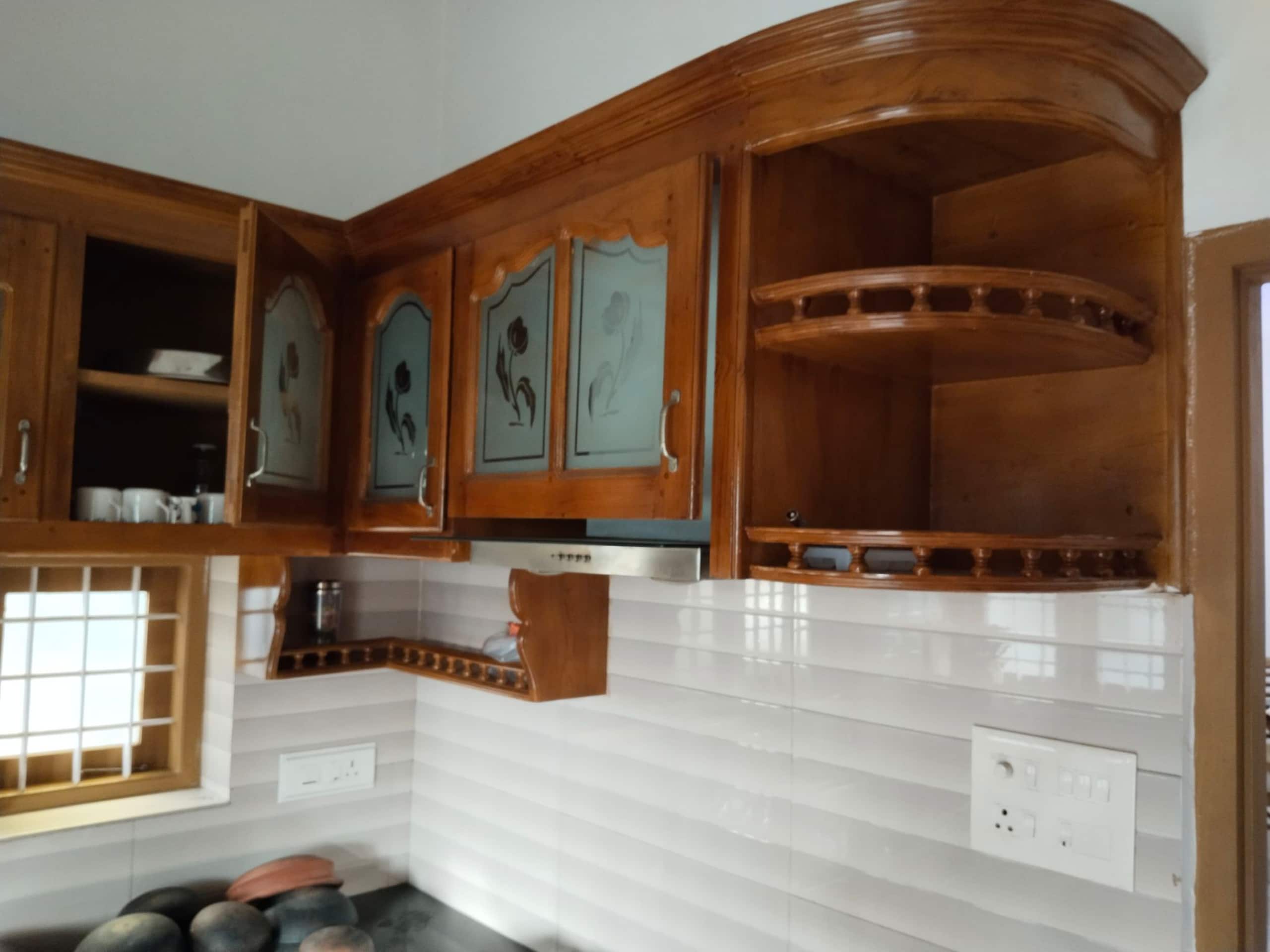 Full AC 4bhk townhouse, 10 mins from airport 10