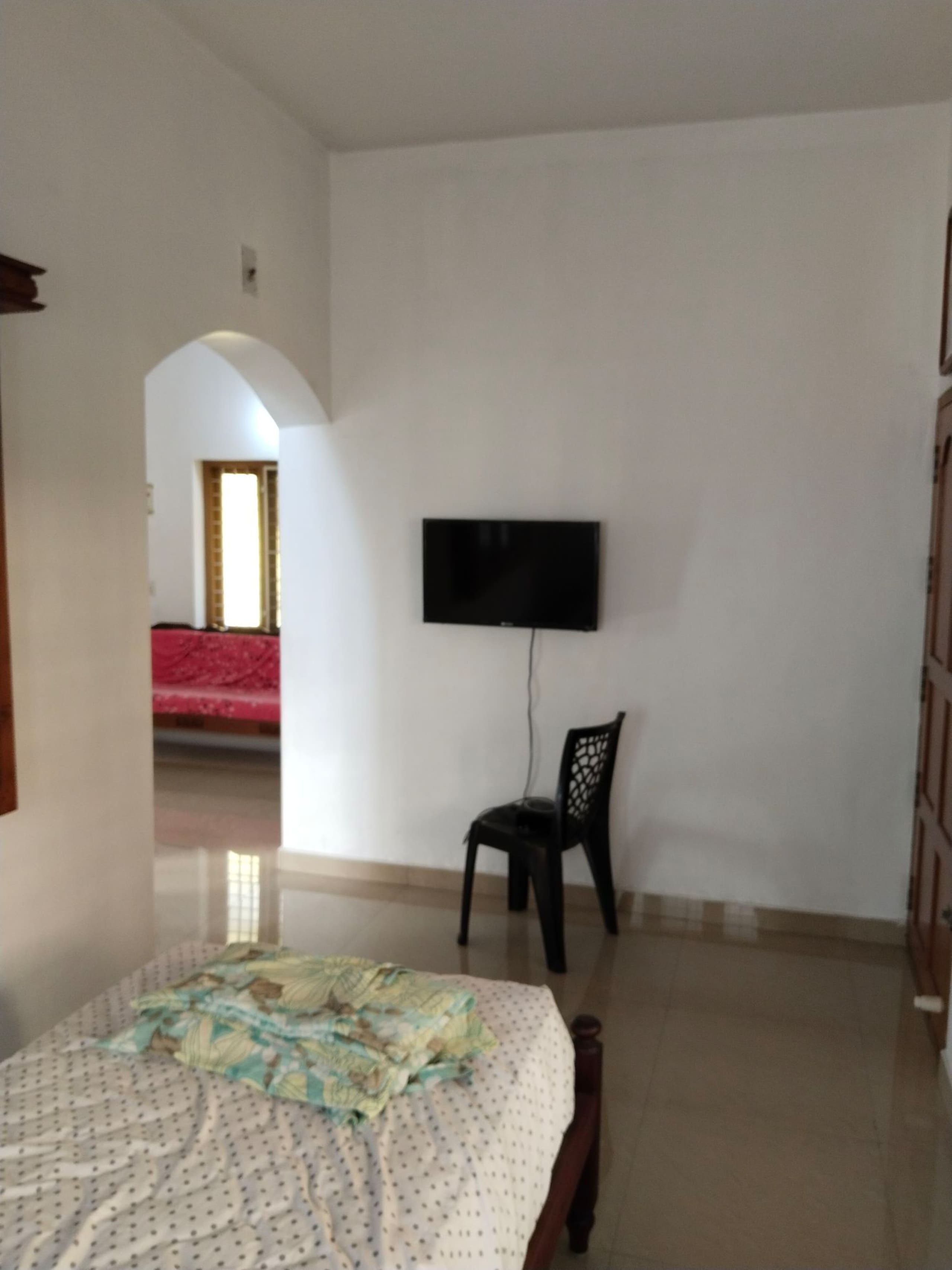 Full AC 4bhk townhouse, 10 mins from airport 9