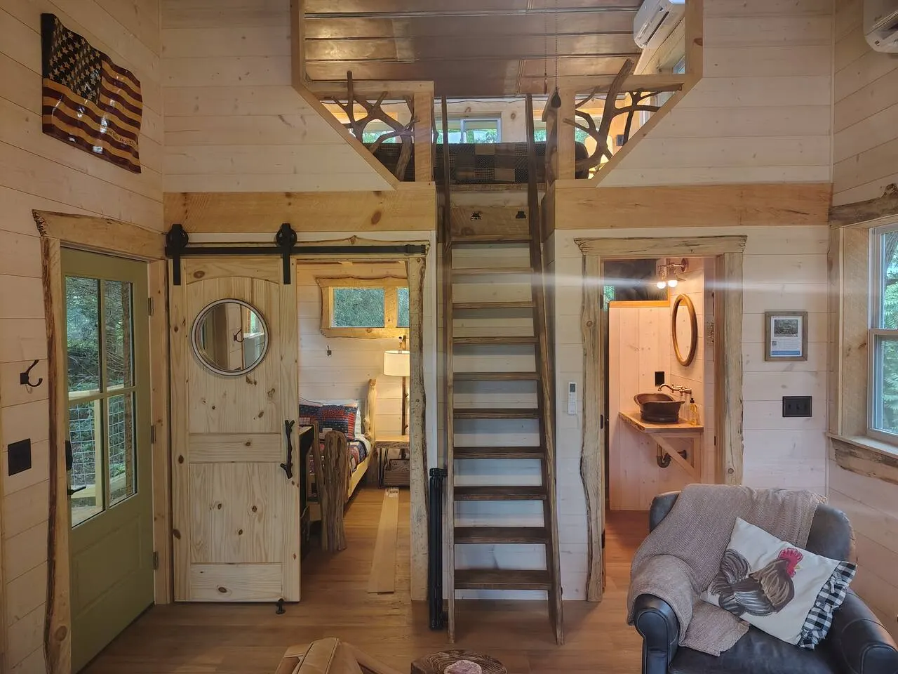"Treedom", Disc Golf Course+Hot Tub+Arcade+Firepit 18