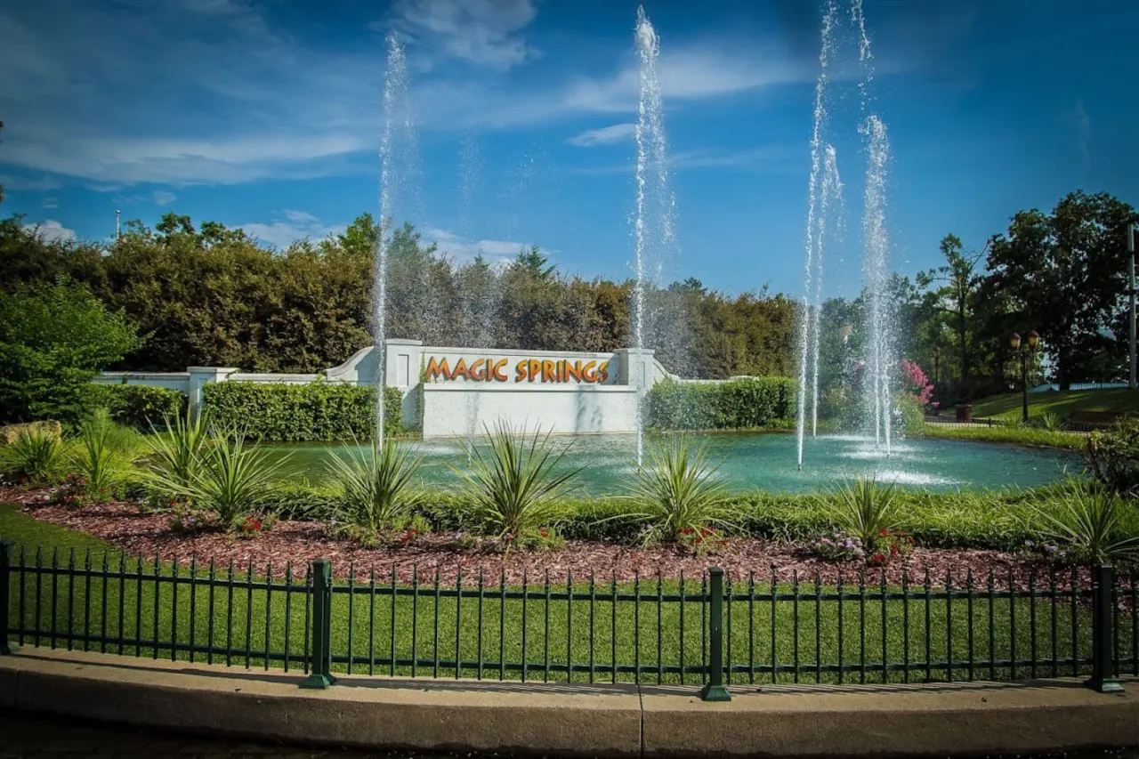 The Arkansas at 1611 Residences 14