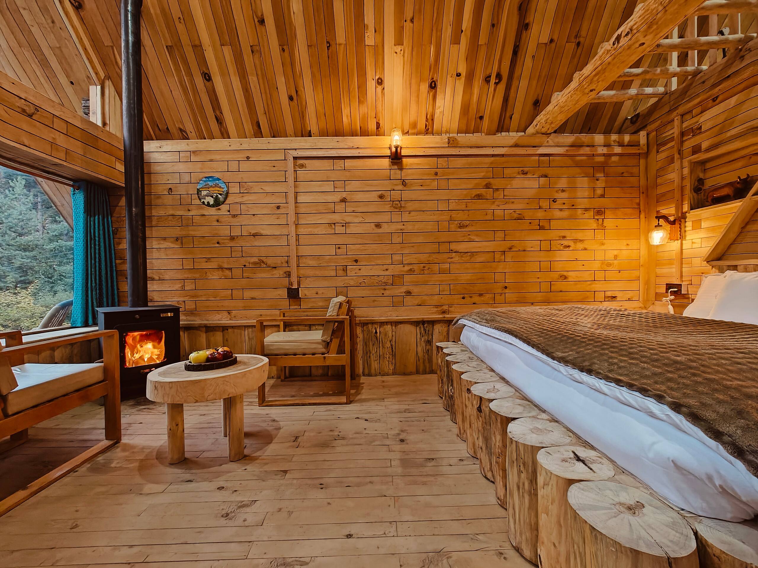 Luxury Chalet with Woodstove in Sangla 7