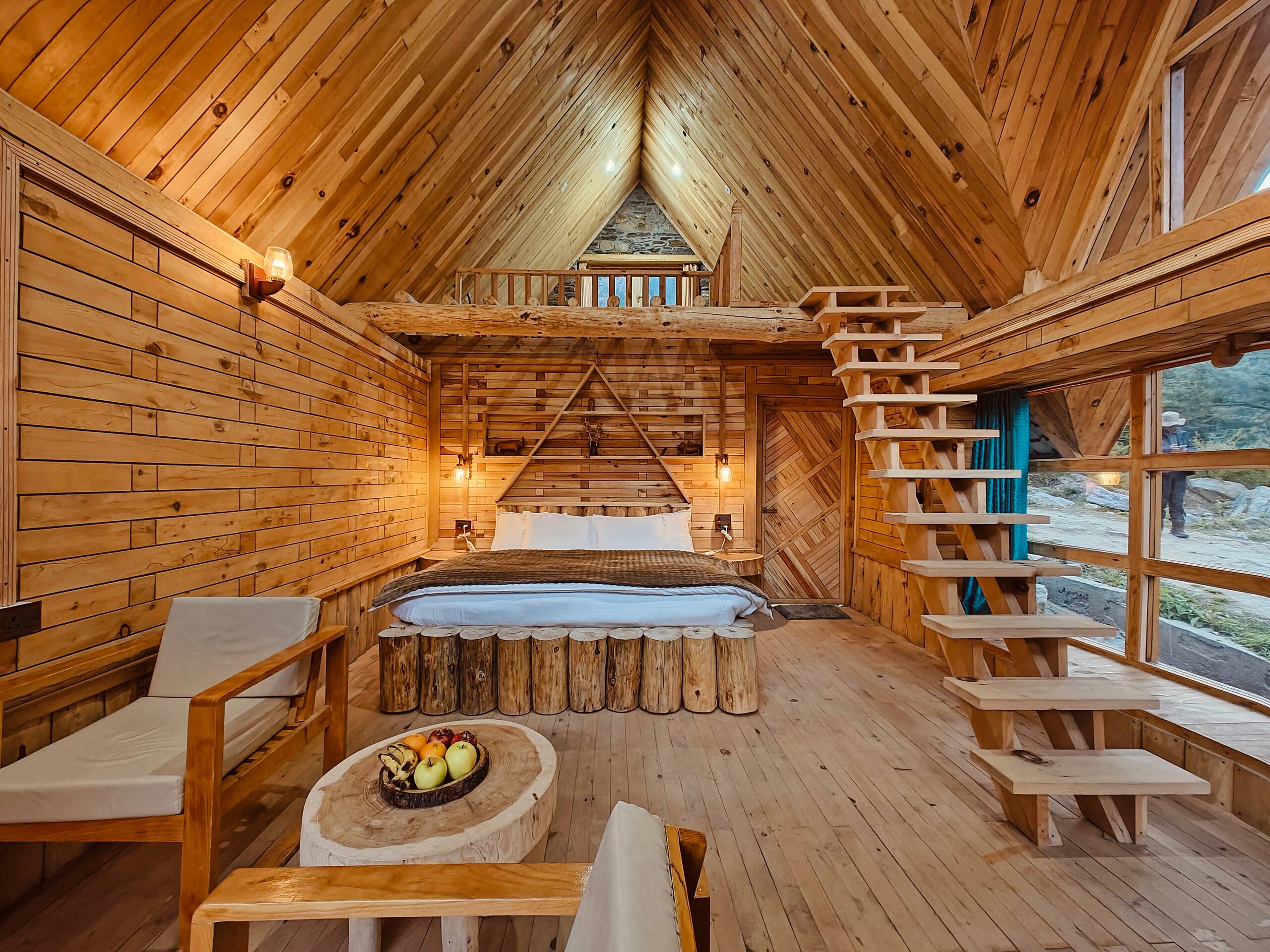 Luxury Chalet with Woodstove in Sangla