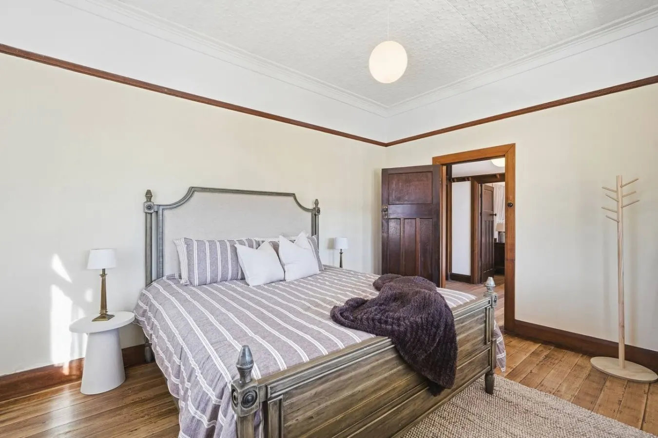 Spacious Stay in New Norfolk 8