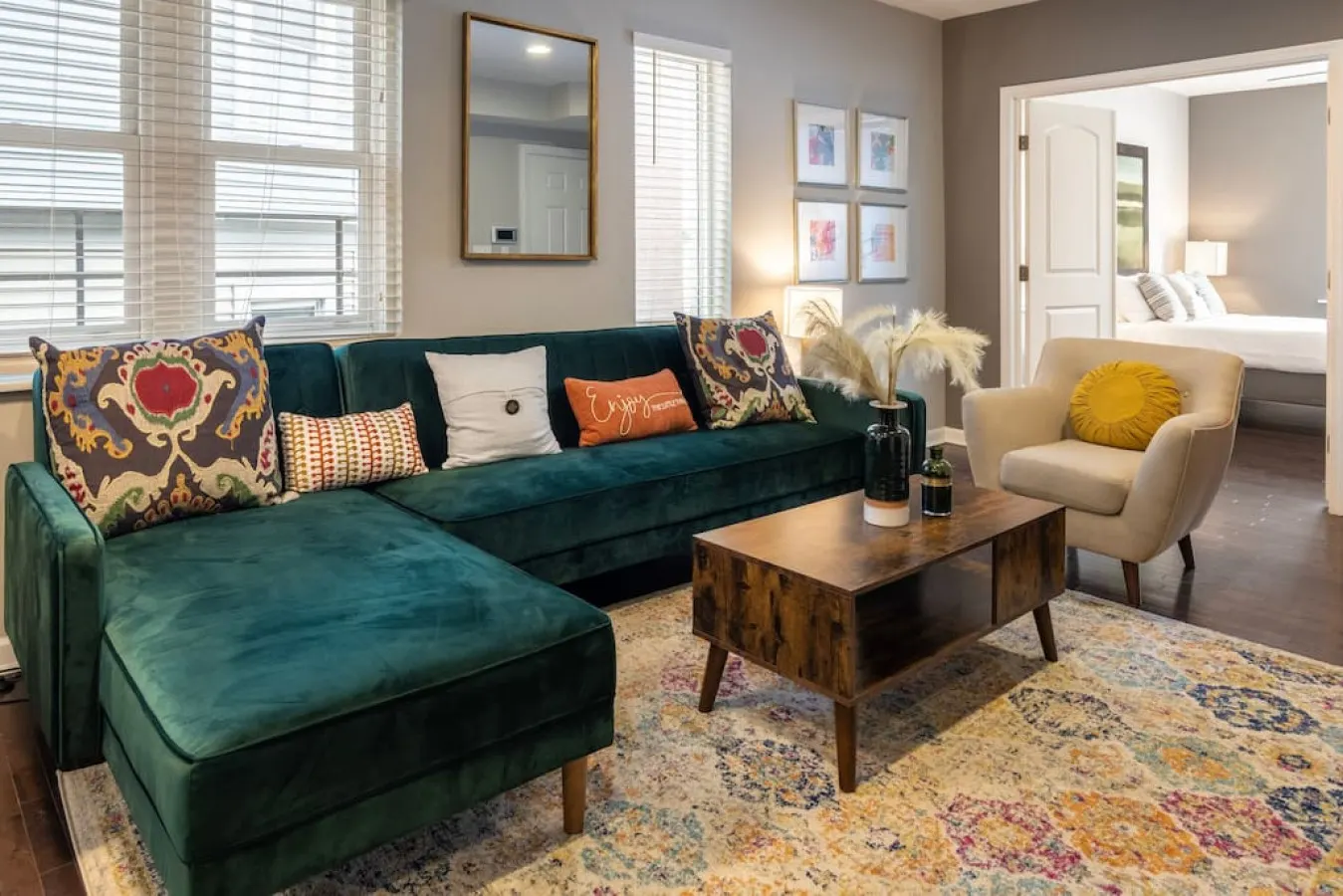 Stunning 2BR Apartment Near Downtown 1