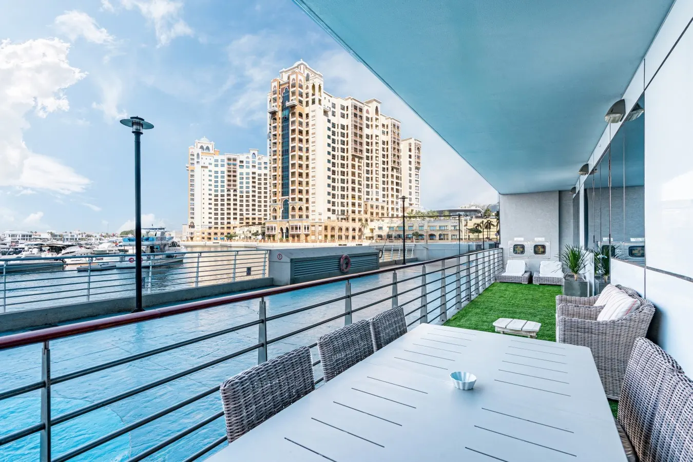 Palm Home next to Nakheel Mall w/ Private Beach 13