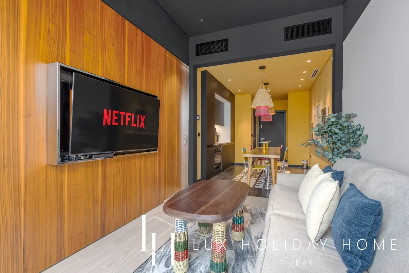LUX | The Five Star Modern Suite — photo 2