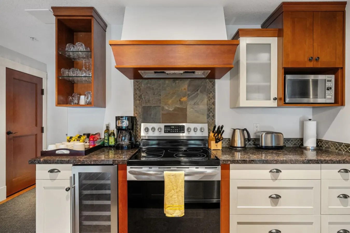 Gorgeous 2 Bedroom Mountain View 14