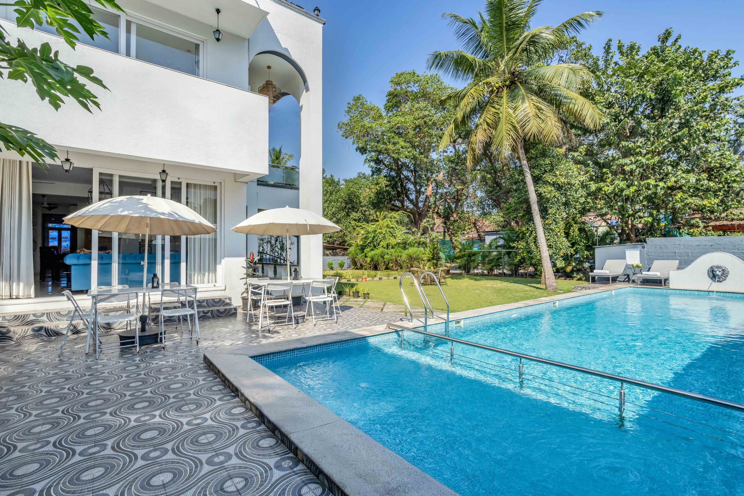 Siv Vilas | Pvt Pool | Lift | Rooftop | North Goa 11